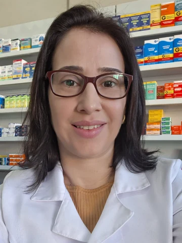 Camila, farmacêutica responsável